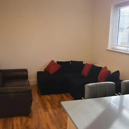 Chandos - 4 Bedroom House - 20 Mins To Centre London Exterior photo