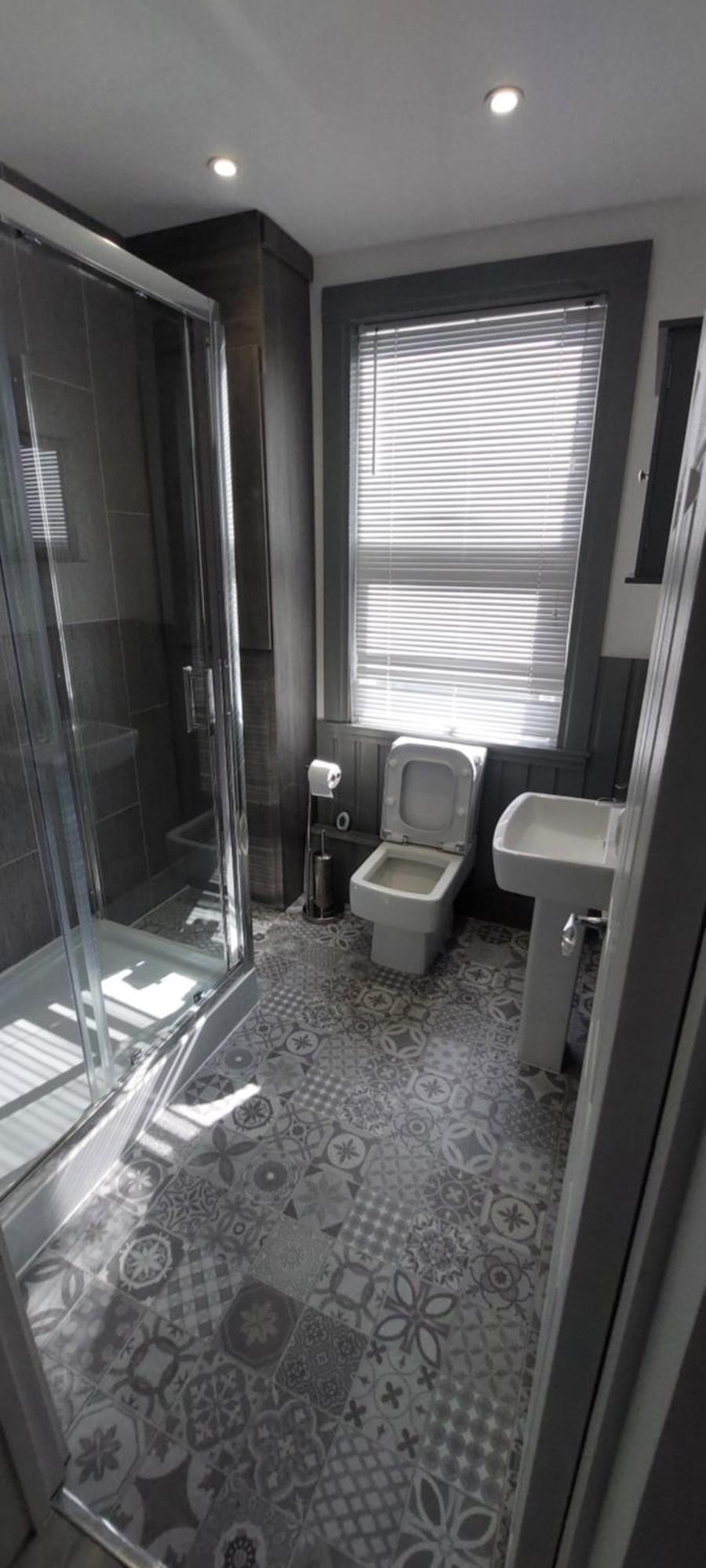 Chandos - 4 Bedroom House - 20 Mins To Centre Holiday home London